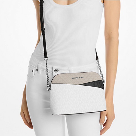 Michael Kors Jet Set Travel Color-Block Signature Logo Crossbody Bag
Optic White - Picture 3 of 16